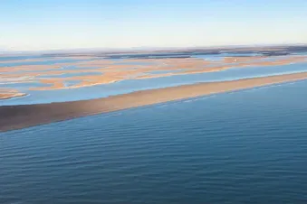 Survol du littoral - Réserve Naturelle de Camargue en hélico