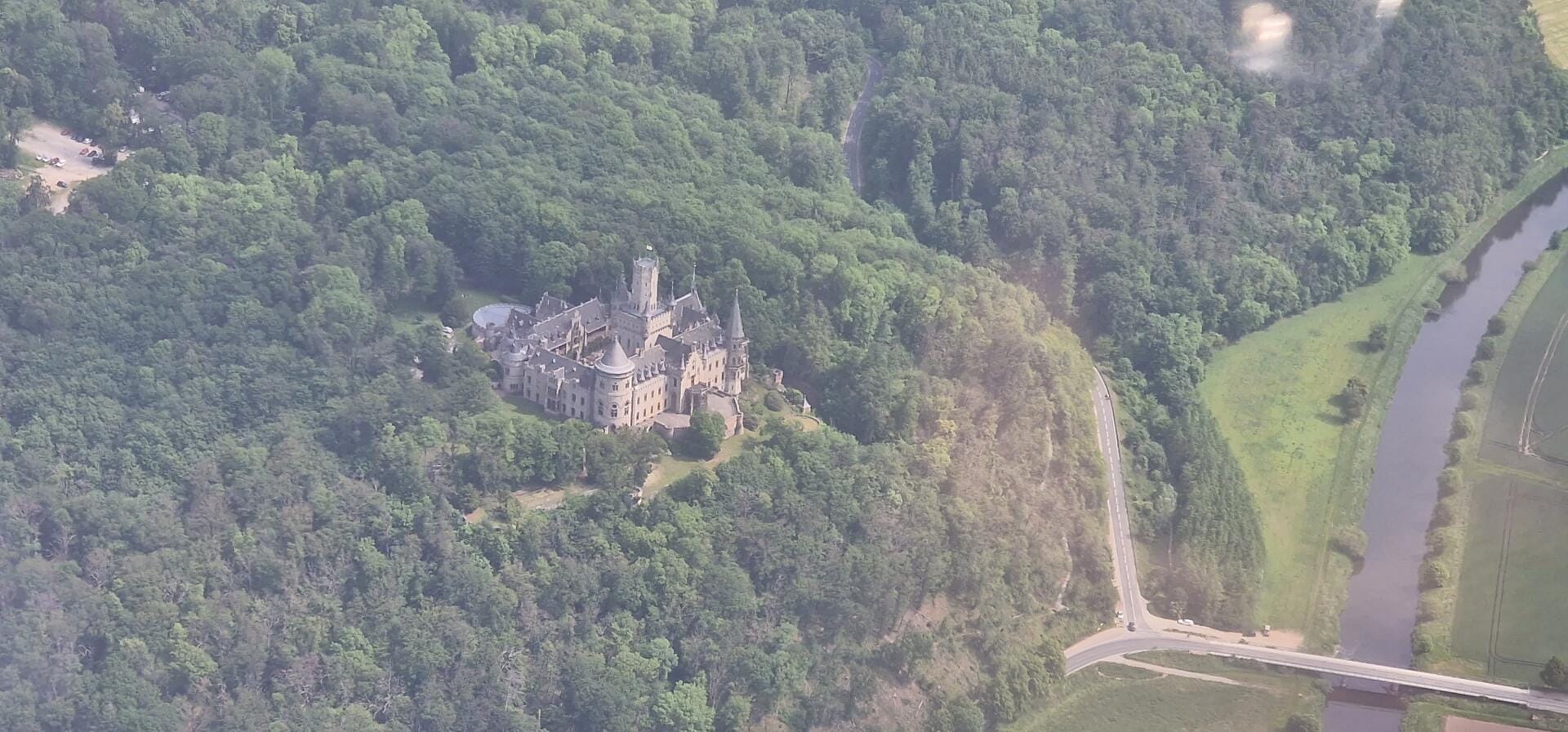 Rundflug zum Schloß Marienburg