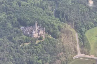 Rundflug zum Schloß Marienburg