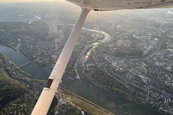 Rundflug: Siebengebirge, Koblenz, Laacher See & Ahrweiler