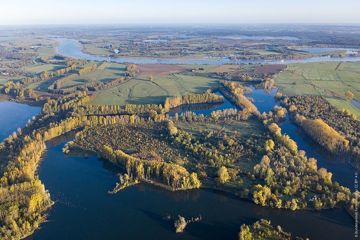 Rundflug am Niederrhein in einer PA-28
