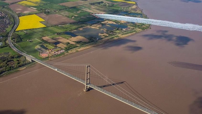 Flight Over The Humber Bridge and Estuary!