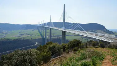 Viaduc du Millau (2-3 passagers)