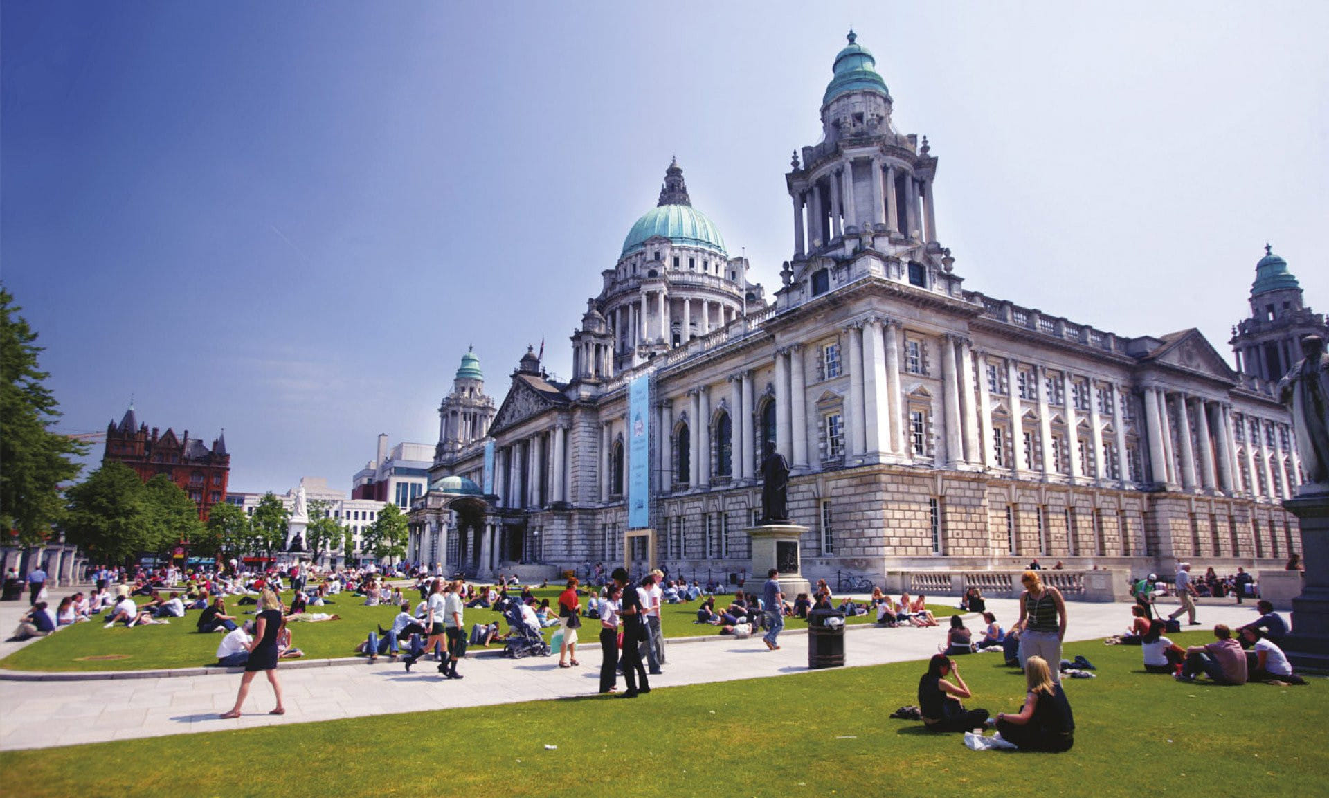 Day, overnight or weekend trip to Belfast!