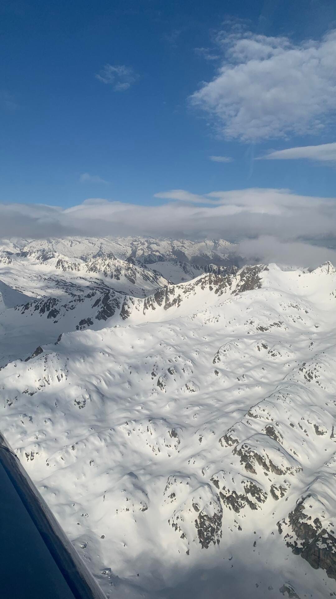 Les Pyrénées enneigées