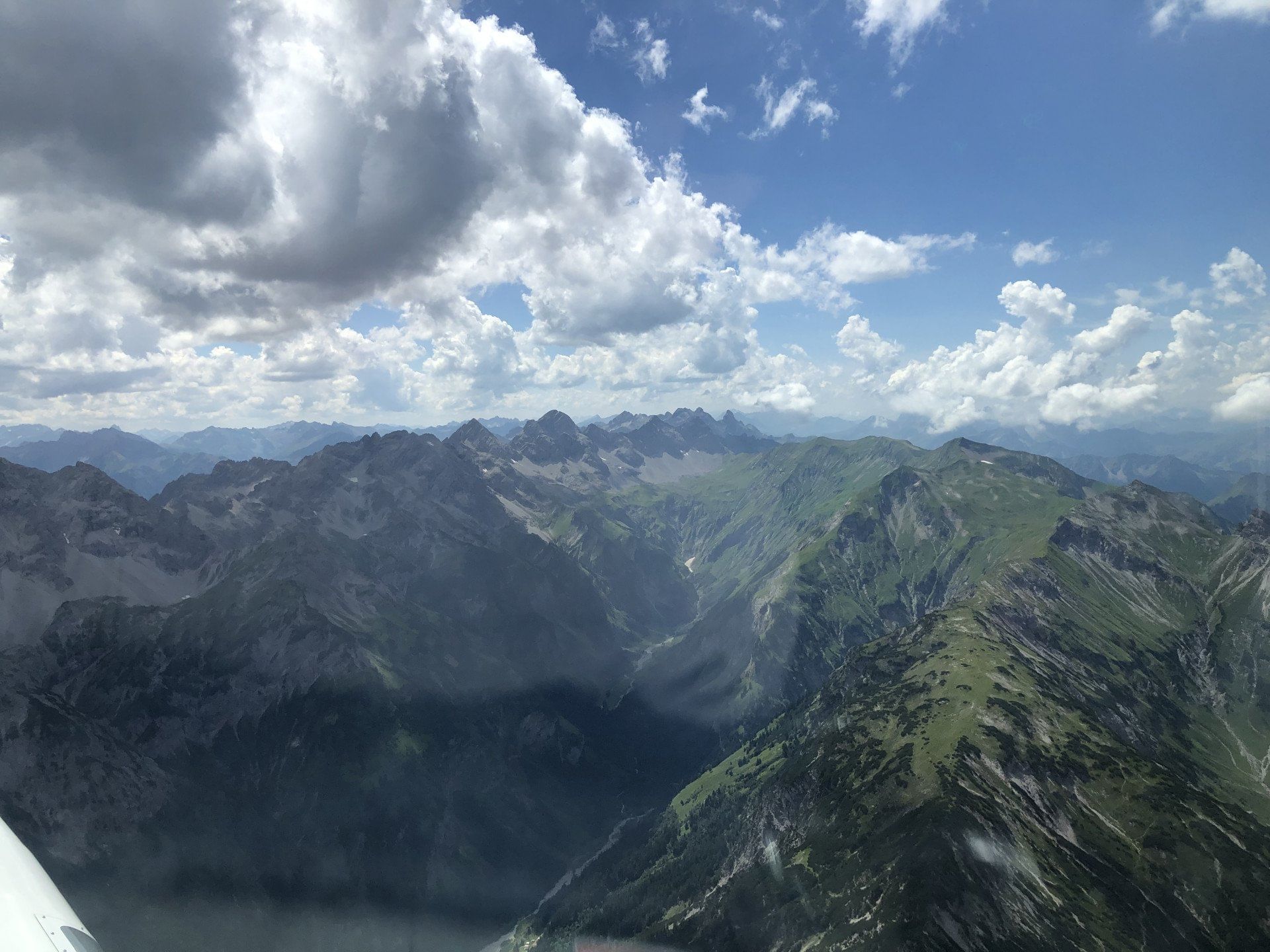 Zugspitze und Hochvogel (Allgäuer Alpen Rundflug)