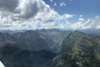 Zugspitze und Hochvogel (Allgäuer Alpen Rundflug)