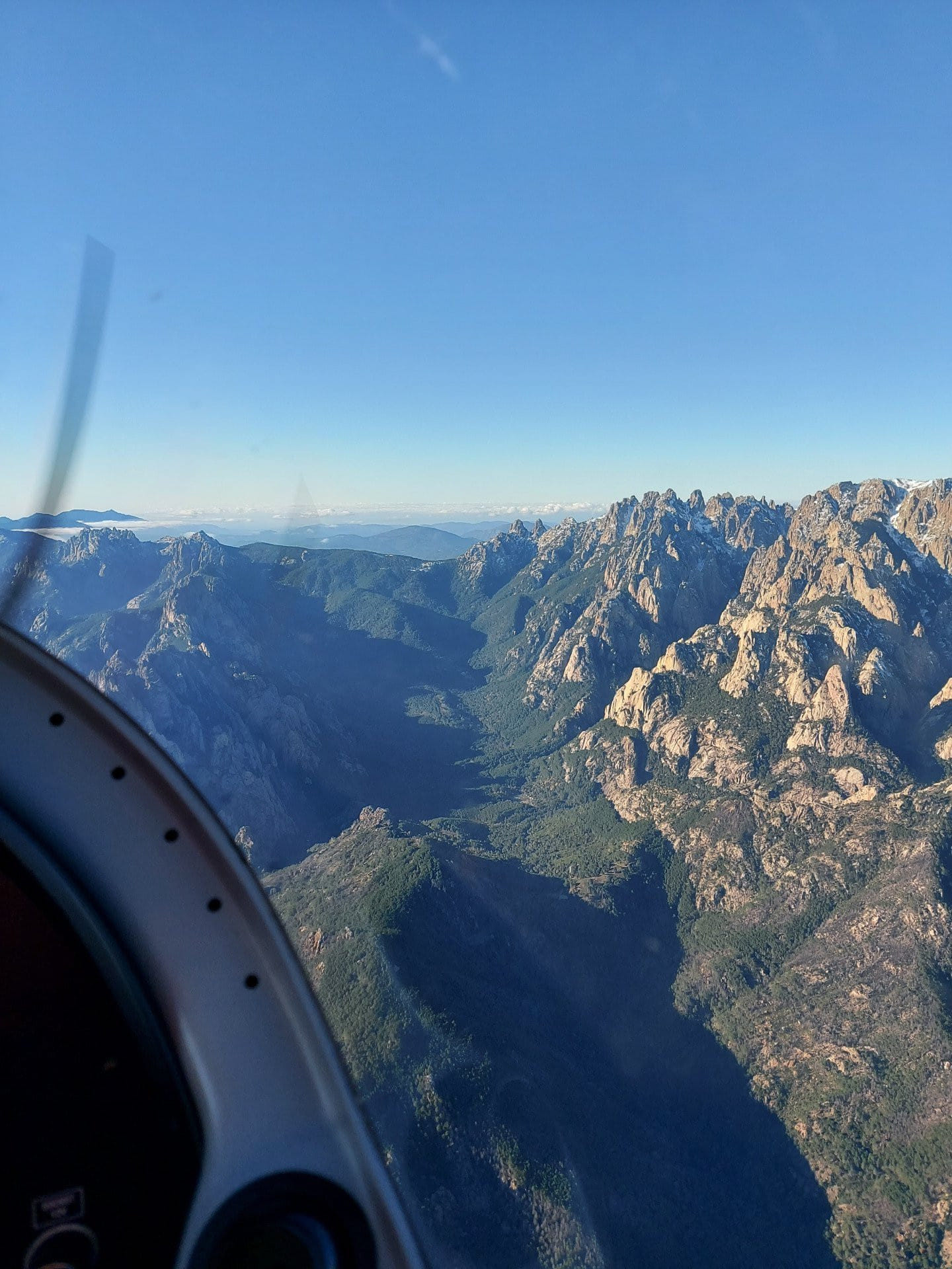 Balade aérienne : Bavella et plages sud