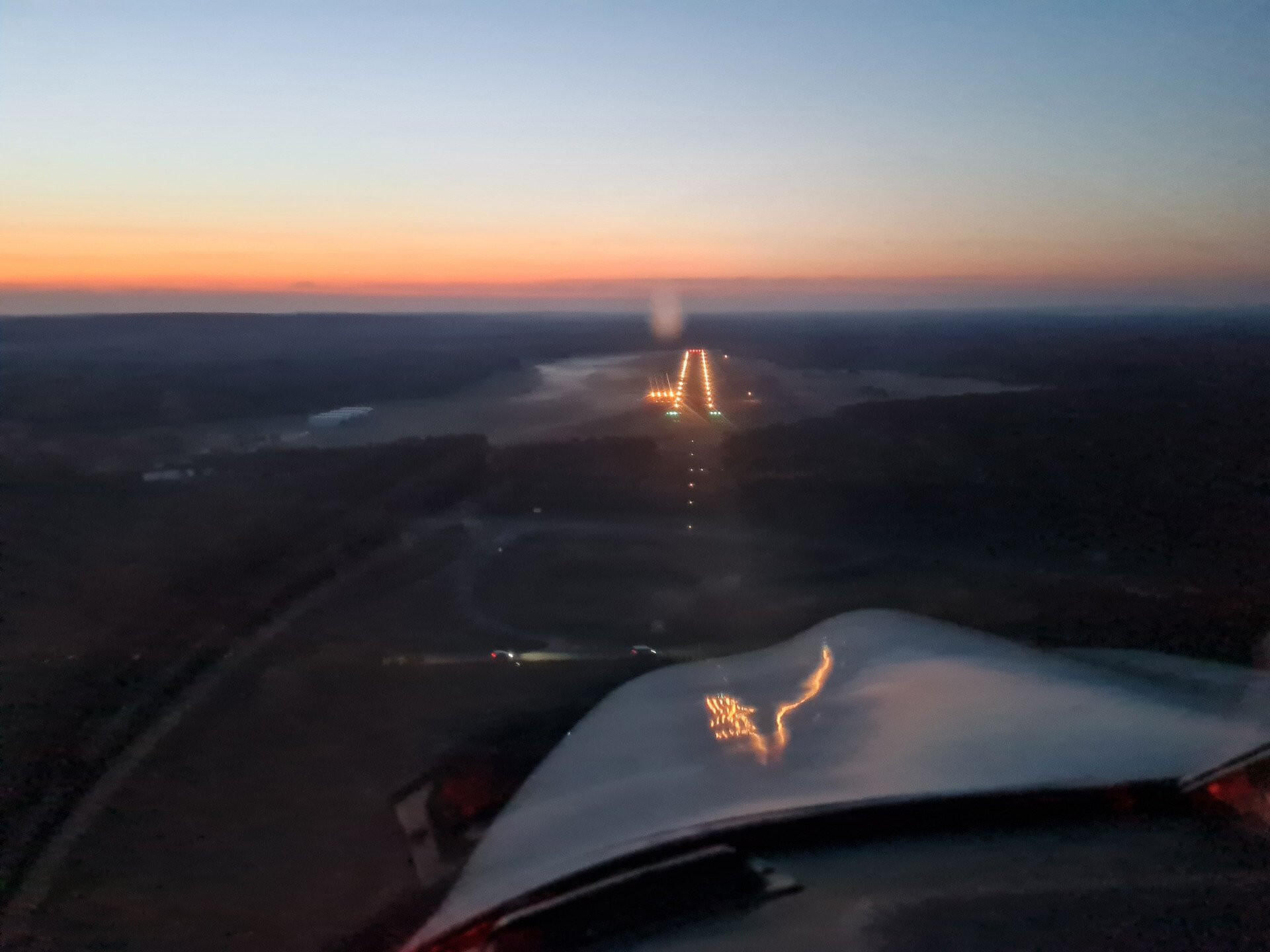 Dämmerungsflug, idealer Weise mit Sonnenuntergang