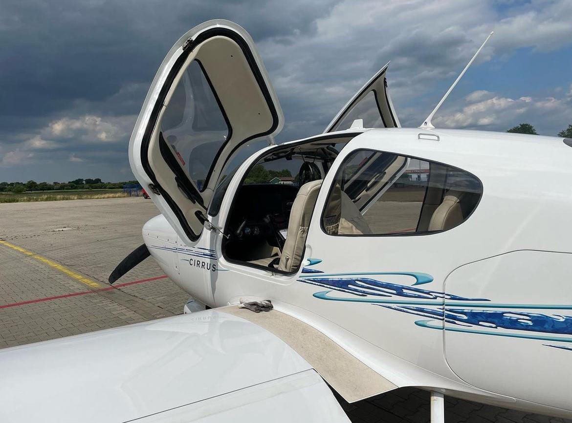 Cirrus SR20
