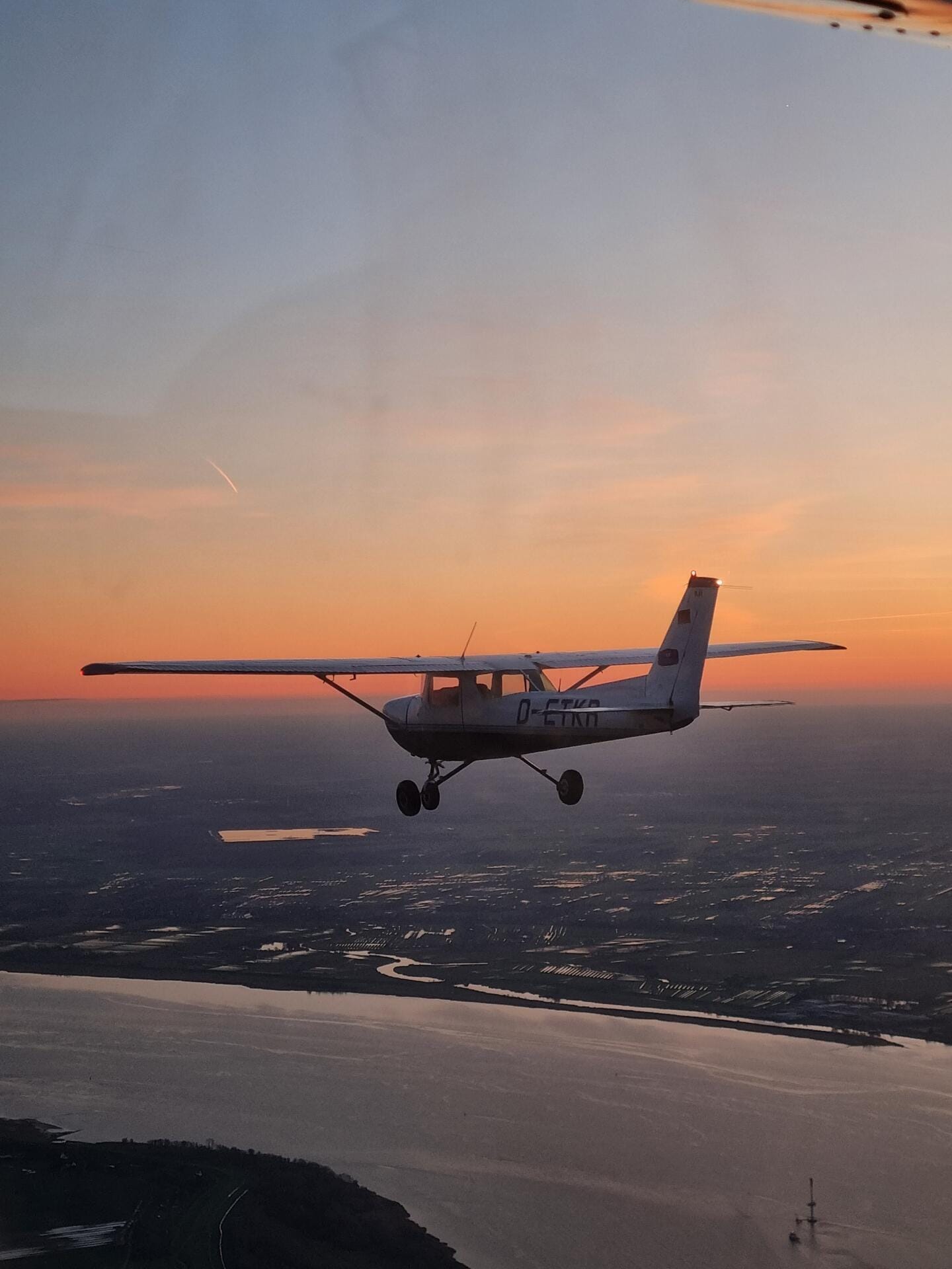 Privatflug über Hamburg/Schleswig-Holstein - France
