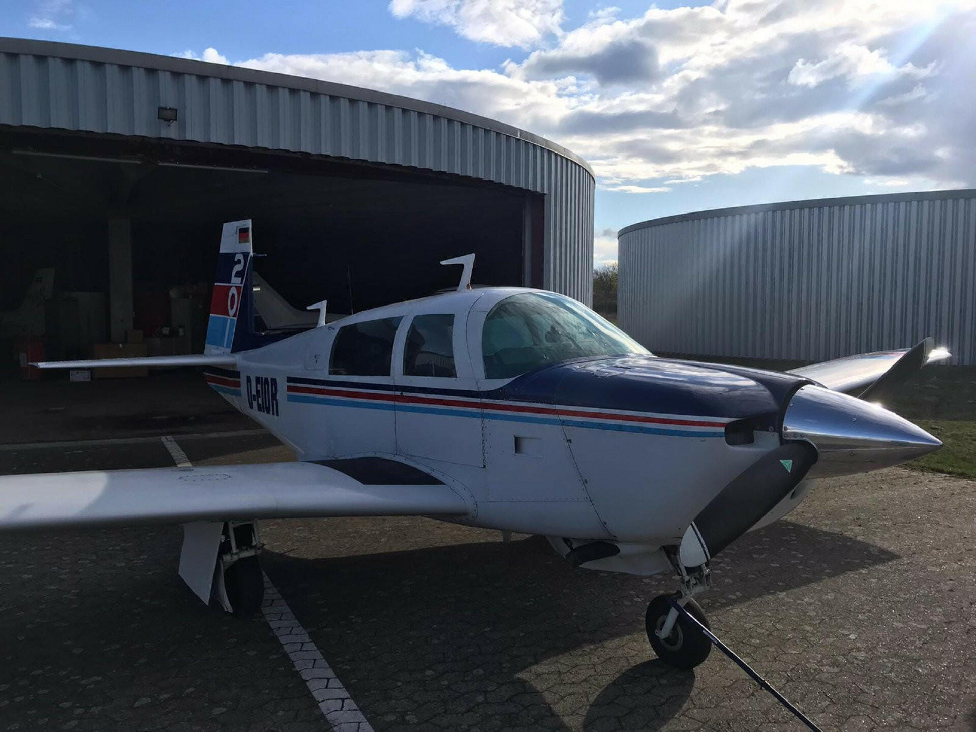 Mooney M20J D-EIOR von vorne