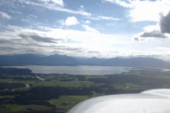 Rundflug Chiemsee - Alpen