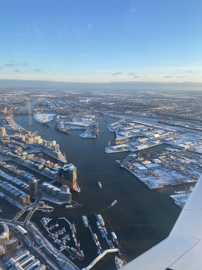 Rundflug über Hamburg, Elbe und Alster