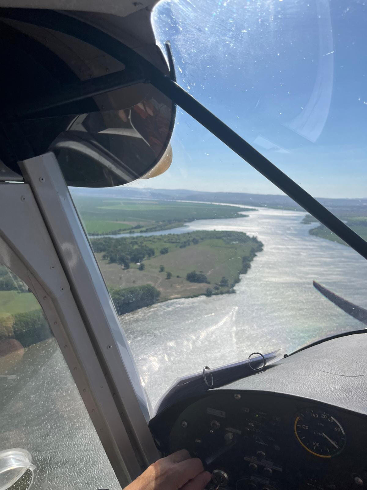 ULM sightseeing over Tagus and Leziria