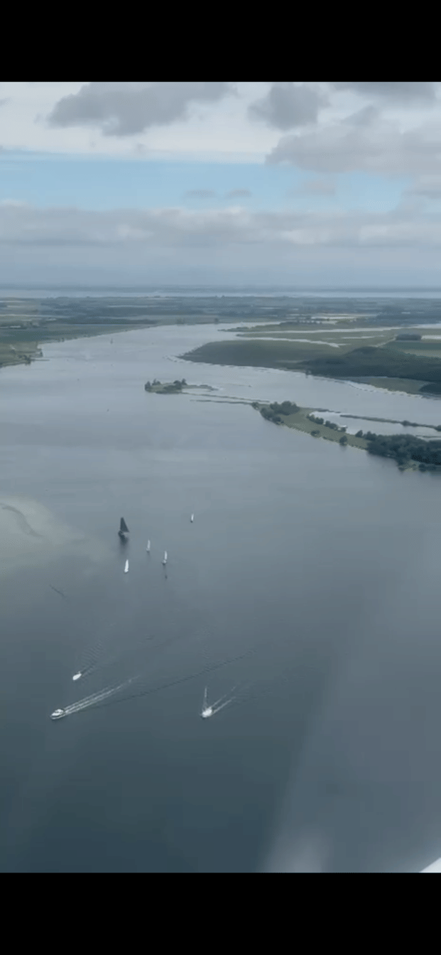 Survolez la zeelande et la côte belge