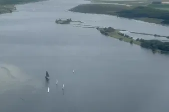 Survolez la zeelande et la côte belge