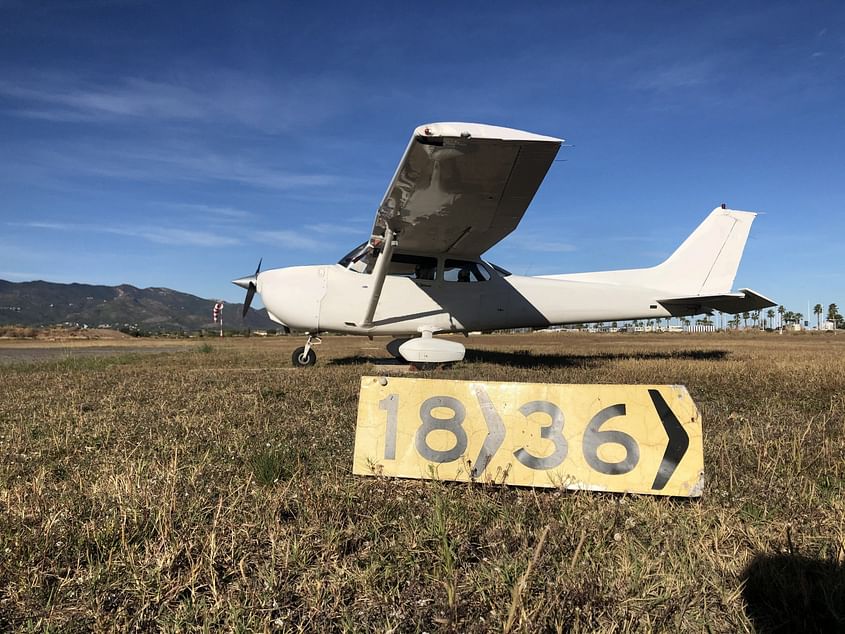 Barcelona Discovery Flight - Pilot for a day