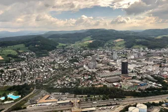 Kleiner-Jurarundflug im Hubschrauber
