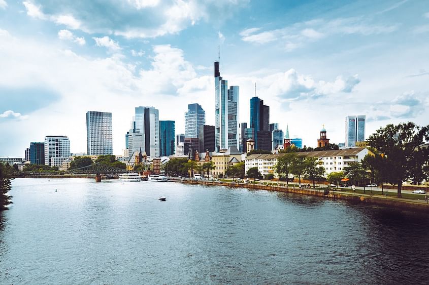 Frankfurt ♥ aus der Luft erleben!