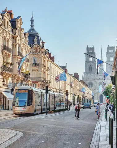Venez découvrir la ville d'Orléans ☀️🏰
