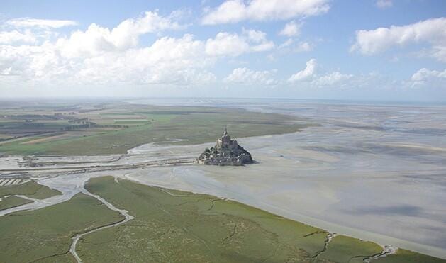 Balade aérienne à la découverte du Mt St Michel.