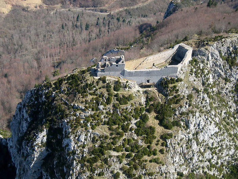 Survol des châteaux Cathares et du piémont pyrénéen !