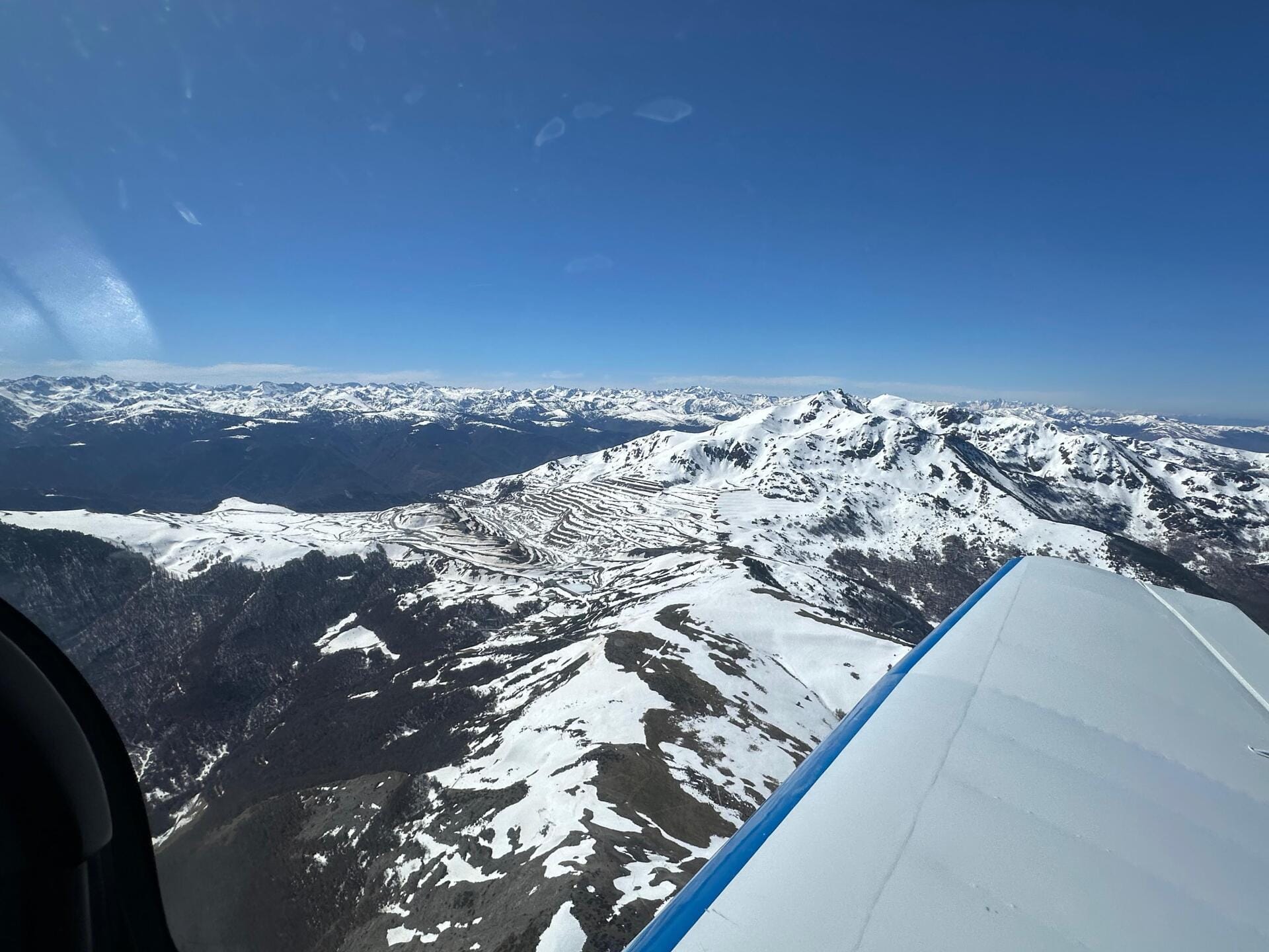 Découvertes de lacs, chateau de Montségur et Pyrénées!