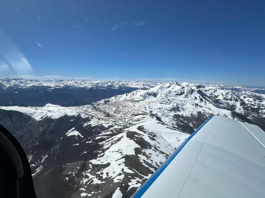 Découvertes de lacs, chateau de Montségur et Pyrénées!