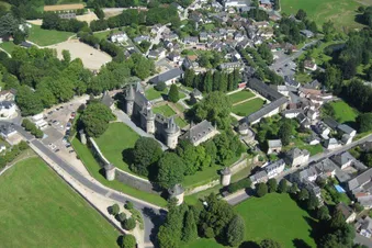Village de Pompadour, Château, haras national.