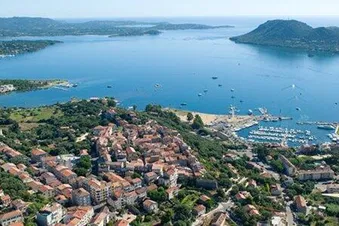 La Corse du Sud vue des airs