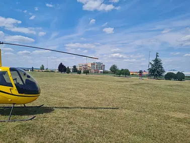 Ausflug mit dem Hubschrauber nach Excalibur City