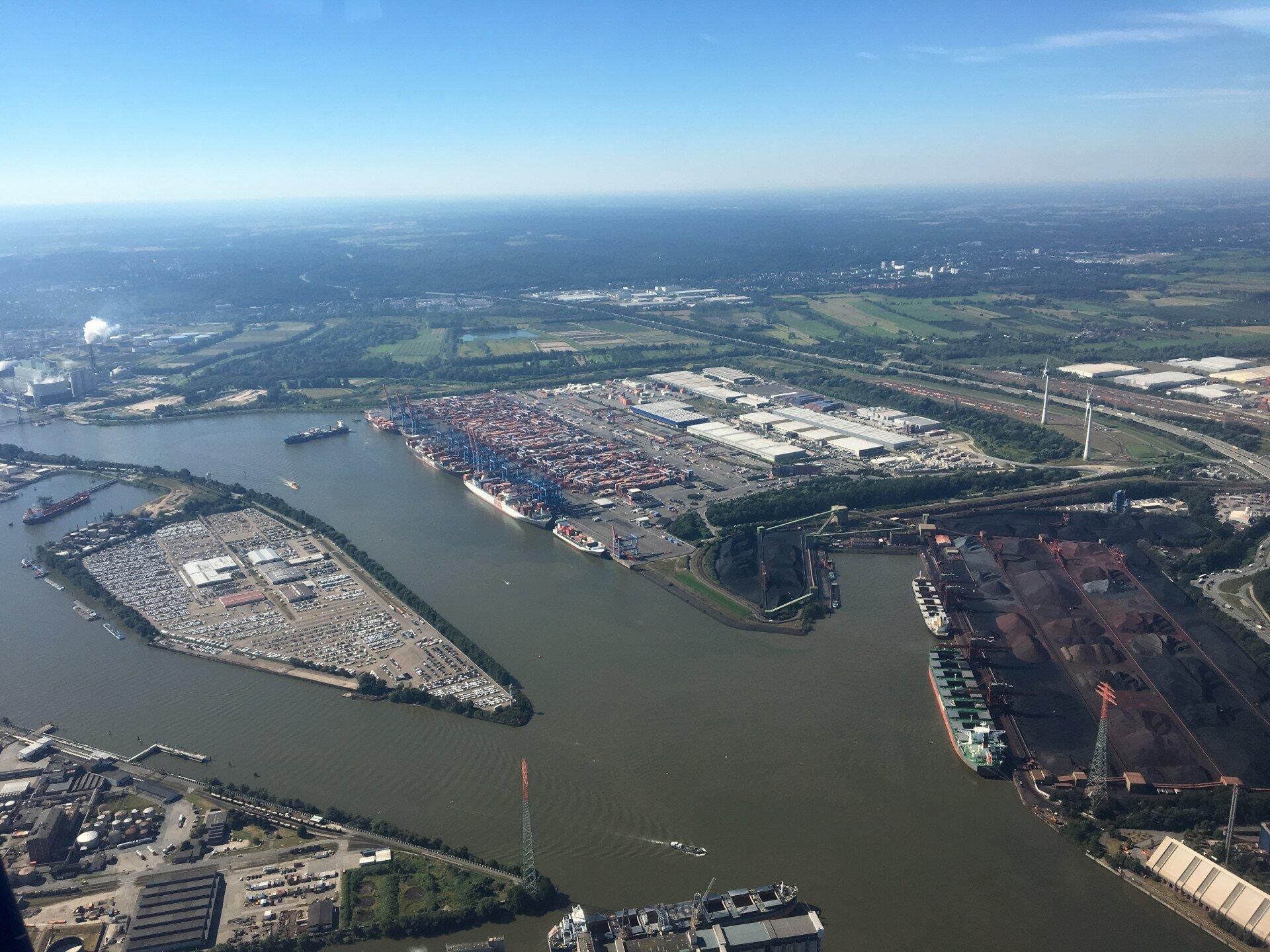 Rundflug über Hamburg