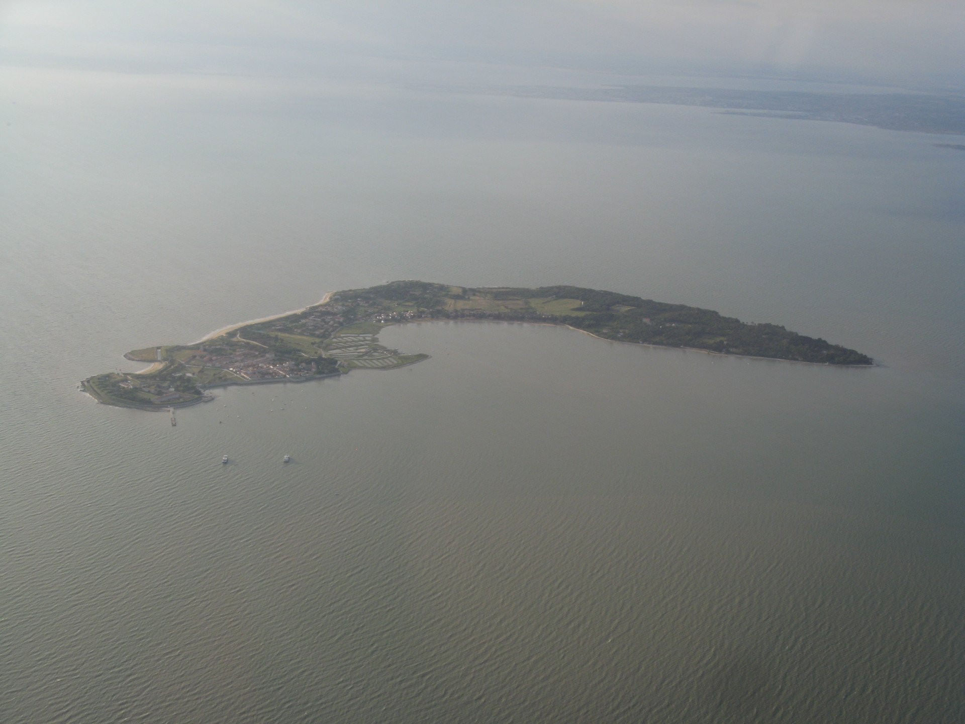 Survol depuis Niort vers l'archipel Charentais