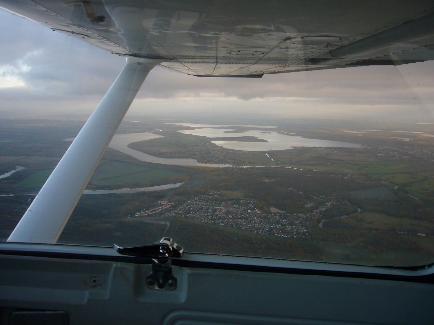 Goitzsche und Muldestausee, davor Muldenstein (wer kennt's?)