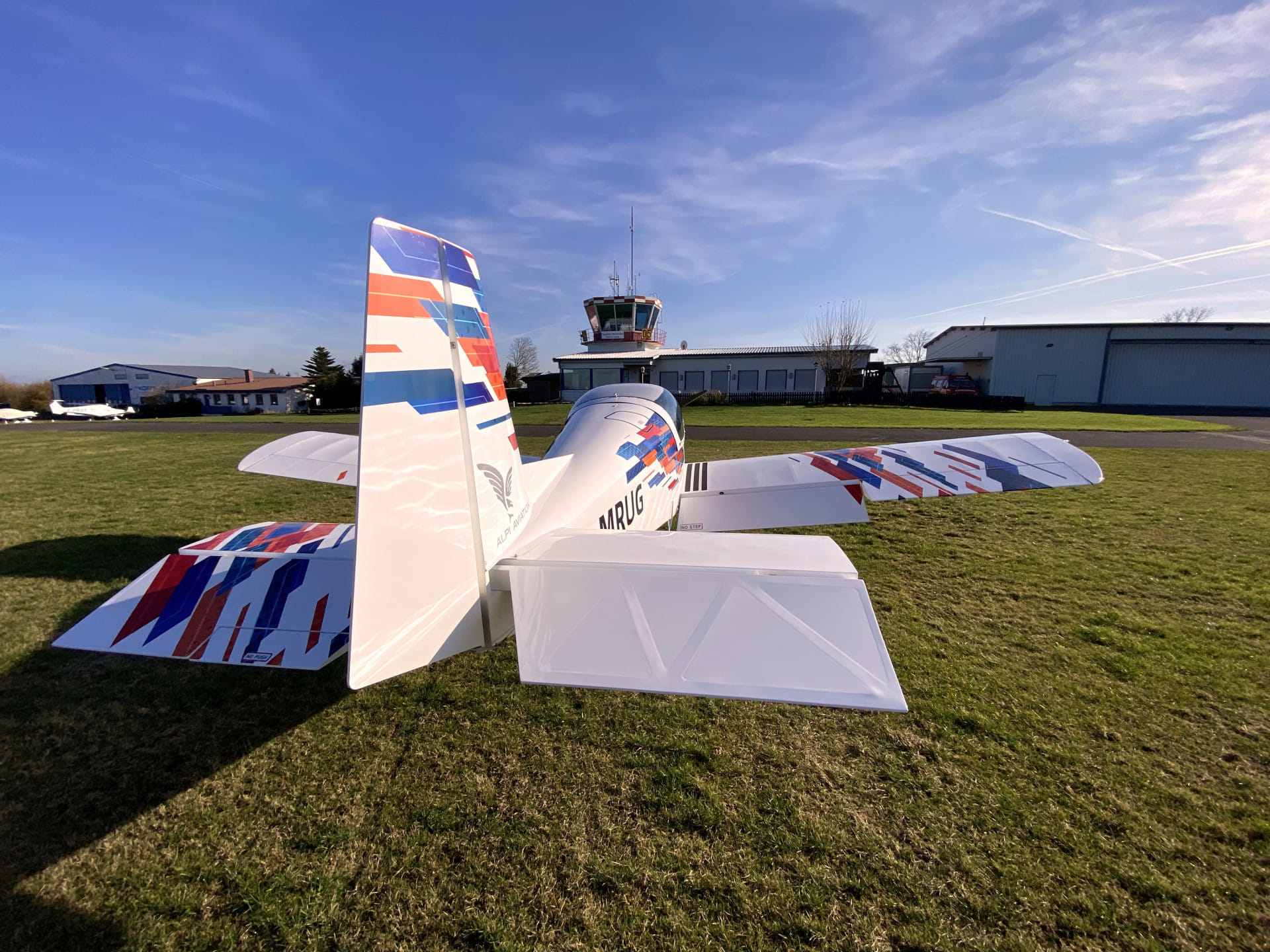 Zu Gast bei Freunden - Militärbasen aus dem Cockpit