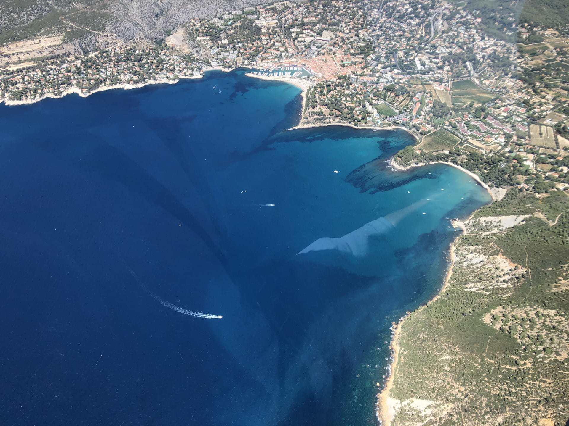 Littoral de la ciotat à carry le rouet en hélicoptère