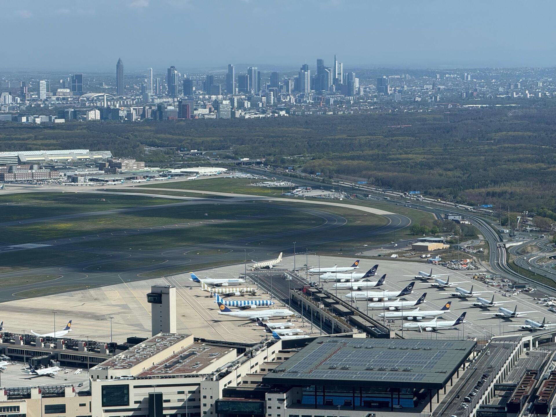 Vom Rheingau nach Mainhattan - Skyline Frankfurt