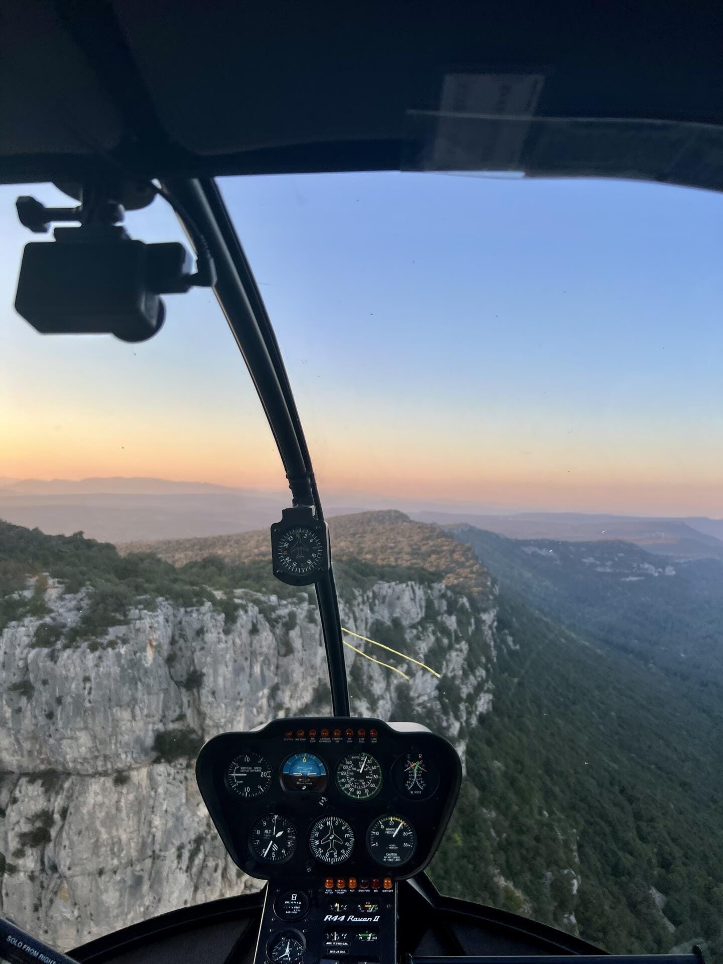 Tour du pic saint loup en hélicoptère