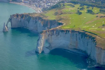 Survoler la côte normande, Antifer, Etretat, Fécamp de Paris