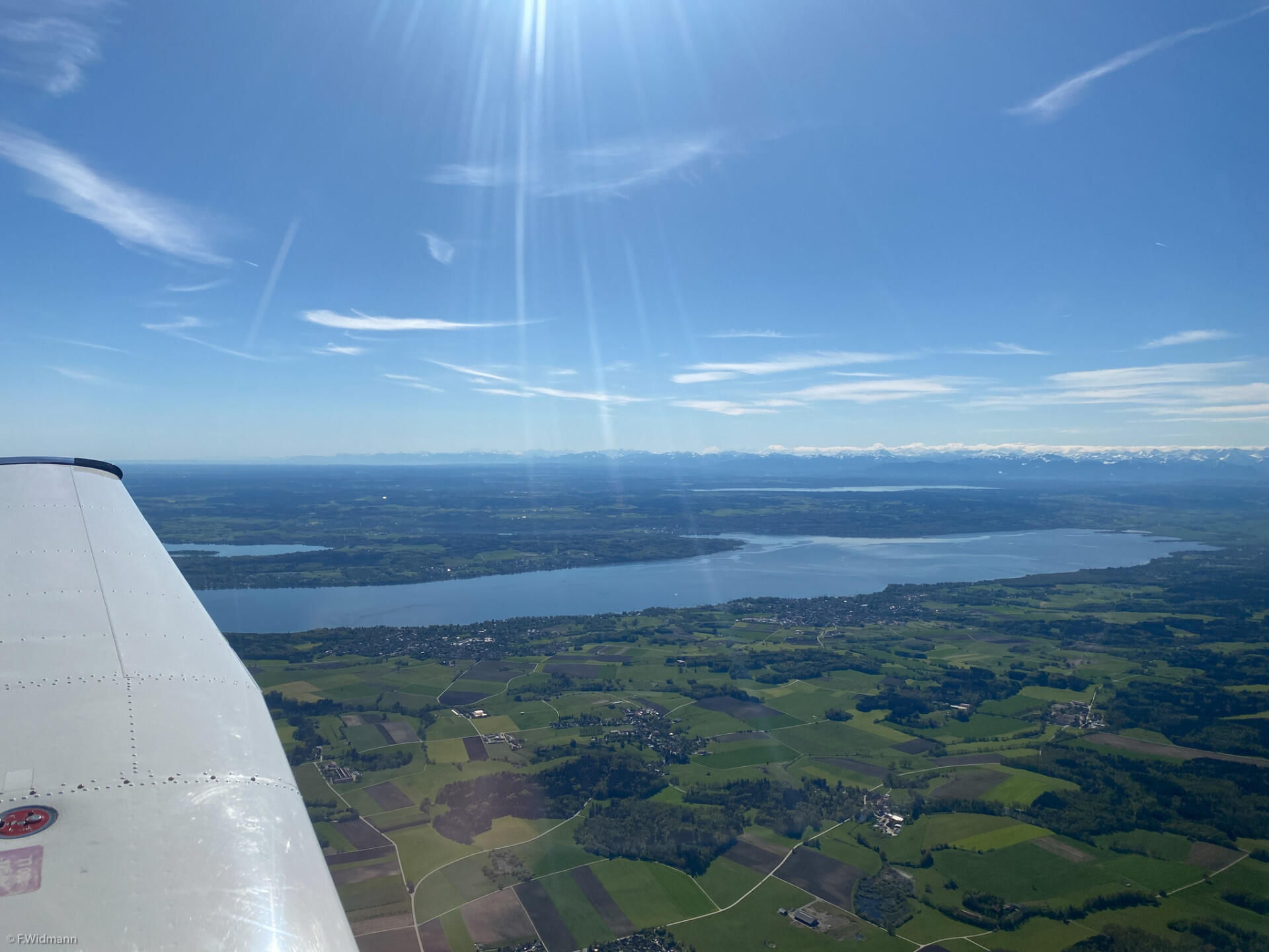 Flug in die Alpen beim Ammersee
