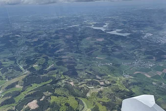 Rundflug vom Siegerland aus über den Nürburgring