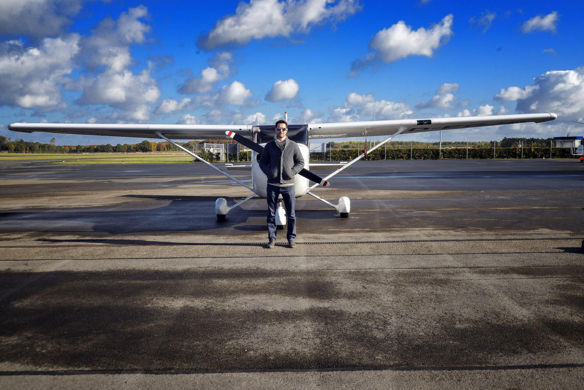 Schalke / Flughafen Düsseldorf / Centro von oben (60 min)