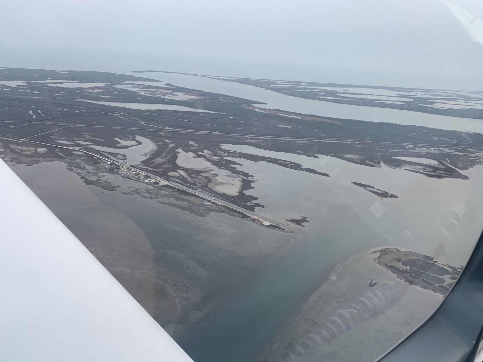 La Côte Bleue, Le Golfe de Fos, la Camargue, Les Baux...