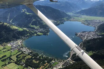 Alpenflug, Wilder Kaiser, Landung in Zell am See
