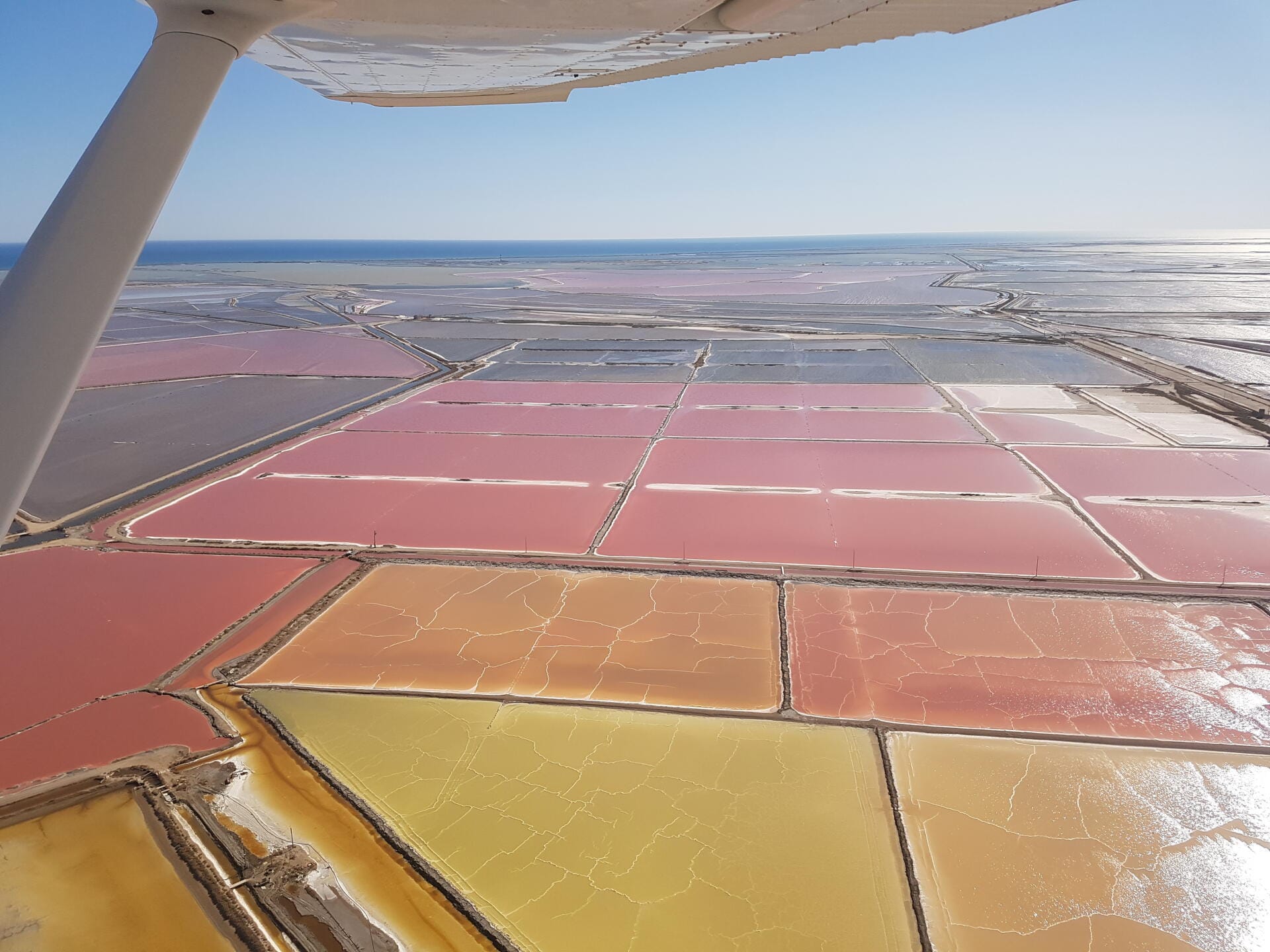 Superbe survol de la Camargue depuis Marignane