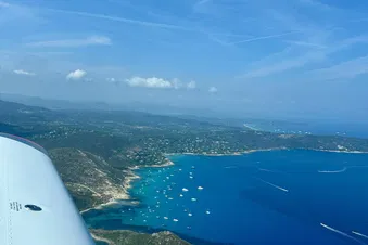 La côte d'Azur depuis Carqueiranne jusqu'à Saint Tropez