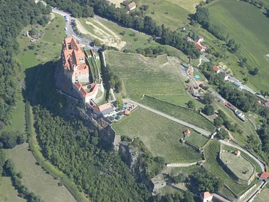 Rundflug - drei Burgen und eine Kirche 1 Pers.