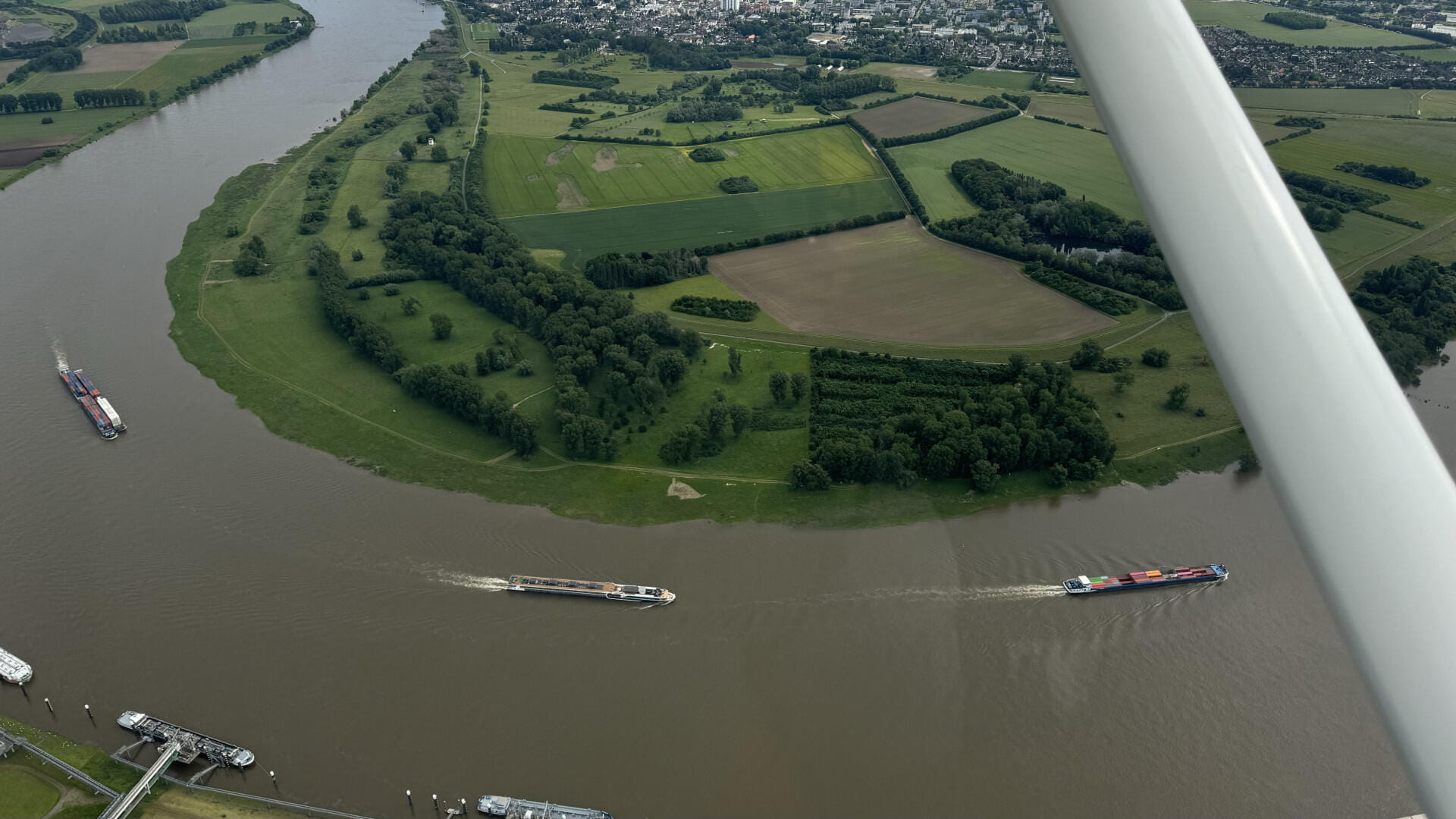 Ship way on Rhein