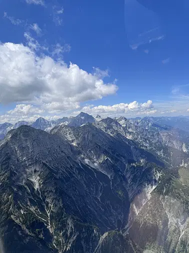 Berge und Seeenrundflug, Schönheit Österreichs